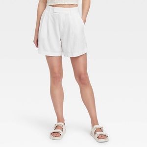 A New Day linen white shorts size 4 NWOT